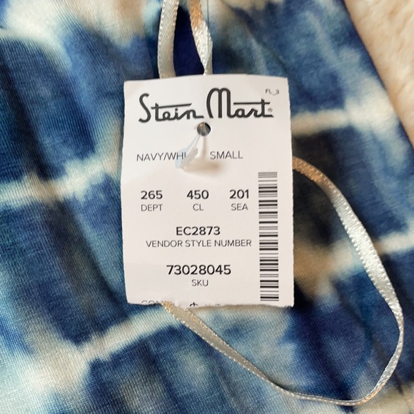 The perfect tie-dye beach cover-up - Picture 3 of 4